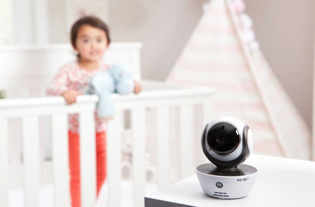 Videofon digital Motorola + Wi-Fi MBP854 Connect5 - Cel mai bun baby monitor cu functie video